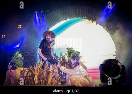 Der italienische Rapper Caparezza spielt live Exuvia Tour in Turin, Italien Stockfoto