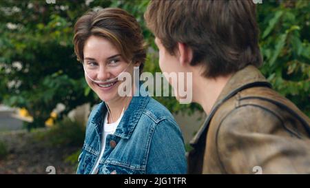 SHAILENE WOODLEY, ANSEL ELGORT, DER FEHLER IN UNSERER STARS, 2014 Stockfoto