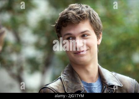 ANSEL ELGORT, DER FEHLER IN UNSEREN STERNEN, 2014 Stockfoto