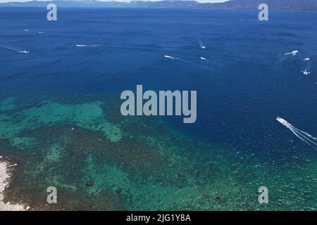 Wunderschönes Wasser am Emerald Bay Lake Tahoe Stockfoto