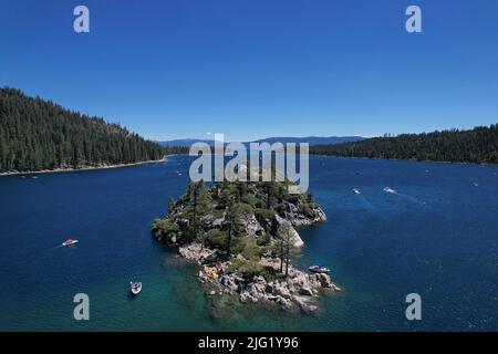 Wunderschönes Wasser am Emerald Bay Lake Tahoe Stockfoto