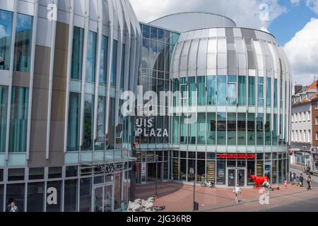 Aachen juli 2022: Das Aquis Plaza ist ein Einkaufszentrum in der Aachener Innenstadt am östlichen Ende der Einkaufsstraße Adalbertstraße. Stockfoto