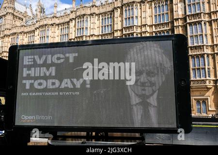 Westminster, London, Großbritannien. 7.. Juli 2022. Atmosphäre rund um Westminster an dem Tag, an dem Premierminister Boris Johnson seinen Rücktritt ankündigt. Kredit: Matthew Chattle/Alamy Live Nachrichten Stockfoto