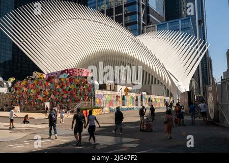 Der Oculus World Trade Center Transportation Hub in Lower Manhattan in New York am Sonntag, den 3. Juli 2022. (© Richard B. Levine) Stockfoto