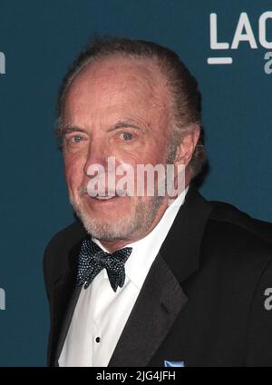 Los Angeles, USA. 02.. November 2013. James Caan nimmt am 2.. November 2013 an der LACMA Art Film Gala im LACMA in Los Angeles, CA 2013, Teil. (Foto von Adam Orchon/Sipa USA) Quelle: SIPA USA/Alamy Live News Stockfoto