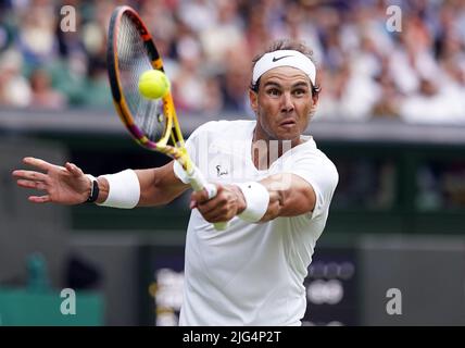 Aktenfoto vom 06-07-2022 von Rafael Nadal im Verfahren gegen Taylor Fritz. Ausgabedatum: Donnerstag, 7. Juli 2022. Stockfoto