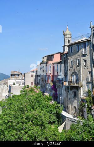 Panoramablick auf die Landschaft von Guardia Sanframondi, einem Dorf in der Provinz Benevento, Italien. Stockfoto