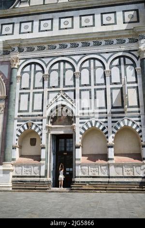 Außenfassade der Kirche Santa Maria Novella in Florenz Italien Stockfoto