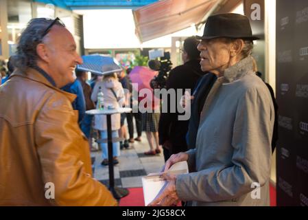 München, 7. Juli 2022, Regisseur Klaus Lemke vor der Premiere eines Films CHAMPAGNER FÜR DIE AUGEN - GIF FÜR DEN REST im City Kino während des 39. Filmfest München Stockfoto