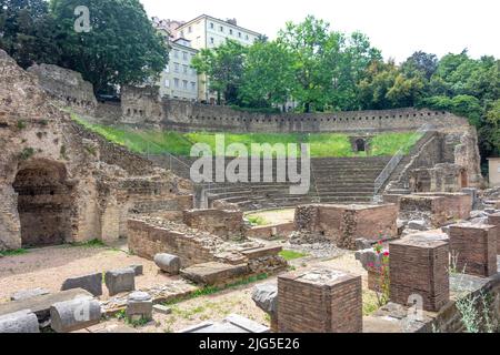 Teatro Roman di Triest (römisches Theater von Triest), Via del Teatro Romano, Triest, Friaul-Julisch Venetien, Italien Stockfoto