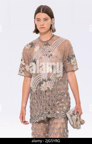 FENDI Haute Couture AW22-23 Start- und Landebahn während der Haute Couture Herbst-Winter 2022/23 am 2022. Juli - Paris, Frankreich. 07/07/2022 Stockfoto