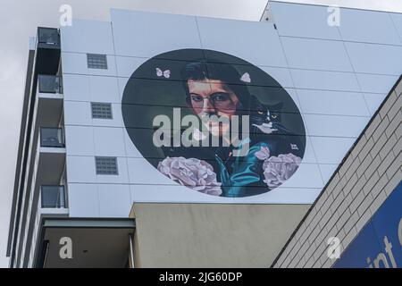 7. Juli 2022. Ein Wandbild von Freddie Mercury von Lisa King in Adelaide, Australien Stockfoto