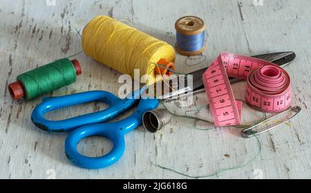 Stillleben mit Nähzubehör. Vintage. Stockfoto