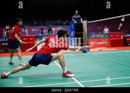 Kuala Lumpur, Malaysia. 07.. Juli 2022. Wang Yi Lyu (R) und Huang Dong Ping aus China treten beim Mixed Doubles-Spiel der Perodua Malaysia Masters 2022 in der Axiata Arena, Bukit Jalil, gegen Hoo Pang Ron und Toh EE Wei aus Malaysia an. Hoo Pang Ron und Toh EE Wei aus Malaysia haben gewonnen, Score 23/25, 21/8, 21/7. Kredit: SOPA Images Limited/Alamy Live Nachrichten Stockfoto