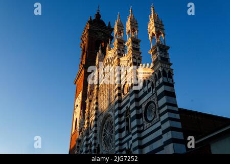 Monza, Italien. 07.. Juli 2022. Monza, Italien : WEC 6H von Monza 2022, die Stadt Monza, Stadt Monza, Reisefeature, Kathedrale von Monza Cattedrale Duomo San Giovanni Battista Credit: dpa/Alamy Live News Stockfoto