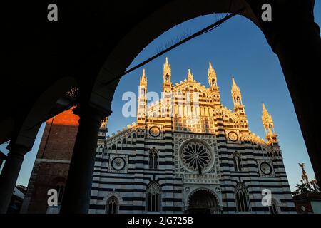 Monza, Italien. 07.. Juli 2022. Monza, Italien : WEC 6H von Monza 2022, die Stadt Monza, Stadt Monza, Reisefeature, Kathedrale von Monza Cattedrale Duomo San Giovanni Battista Credit: dpa/Alamy Live News Stockfoto