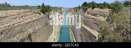 Blick auf den Kanal von Korinth auf Griechenland Stockfoto