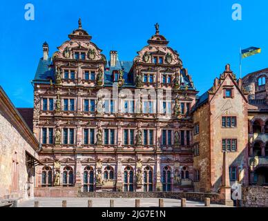 Blick vom Innenhof auf das Friedrich‘Gebäude (Deutsche Renaissance) des Heidelberger Schlosses. Baden Württemberg, Deutschland, Europa Stockfoto