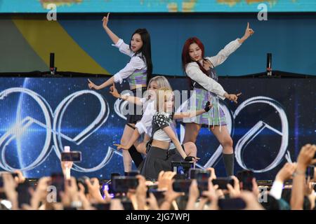 Die K-Pop-Mädchengruppe aespa treten am 8. Juli 2022 in New York auf der Bühne der „Good Morning America“ Summer Concert Series im Central Park auf. Stockfoto