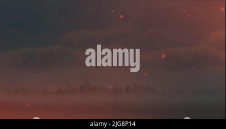 Bild von glühenden Flecken über Stadtbild und Himmel Stockfoto
