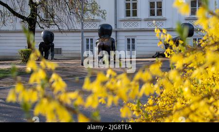 Babys, Miminka, Skulpturen des tschechischen Bildhauers David ÄŒerny, Prag, Tschechische Republik. Stockfoto