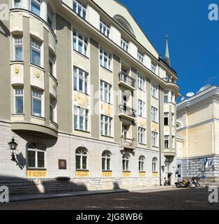 Tallinn, Estland. Juli 2022. Außenansicht des Museumsgebäudes der KGB-Gefängniszellen in der Innenstadt Stockfoto