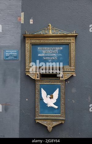 Schweiz, Basel, Mailbox Stockfoto