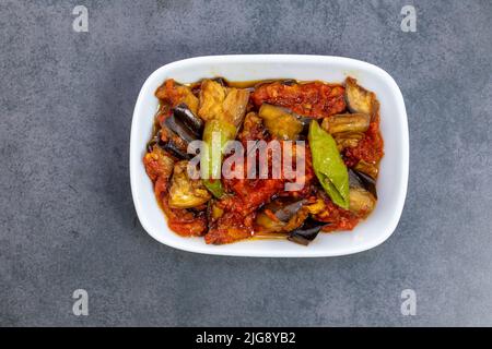 Gebratene Aubergine, Kartoffel und Pfeffer, türkischer Vorspeise Stockfoto
