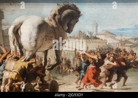 Gemälde mit dem Titel „die Prozession des Trojanischen Pferdes in Troja“ des italienischen Künstlers Giovanni Domenico Tiepolo aus dem Jahr 1760 Stockfoto