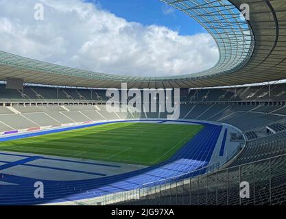Leeres Olympiastadion, Berlin, Deutschland Stockfoto