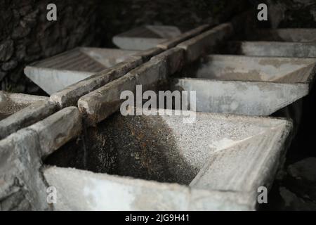 Handwäsche in Stein Platz in der Wahrzeichen Point of Interest in einem kleinen Dorf in den Bergen in Andalusien Spanien Stockfoto