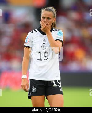 08 Jul 2022 - Deutschland gegen Dänemark - UEFA Women's Euro 2022 - Gruppe B - Brentford Community Stadium die deutsche Fußballmannschaft Klara Bühl während des UEFA Women's Euro 2022-Spiels gegen Dänemark Bildnachweis: © Mark Pain / Alamy Live News Stockfoto