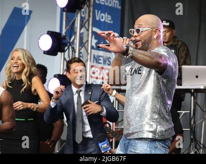 New York, NY, USA. 8.. Juli 2022. Flo Rida im Bild, als Flo Rida am 8. Juli 2022 auf Fox and Friends auf dem Fox Square in New York City auftritt. Quelle: Rw/Media Punch/Alamy Live News Stockfoto