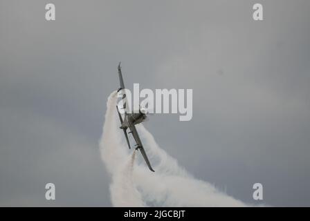 Eskişehir, Türkiye – 26. Juni 2022: Das Turboprop-Triebwerk Hürkuş hat einen Demonstrationsflug im THK İnönü Aviation Center durchgeführt. Stockfoto