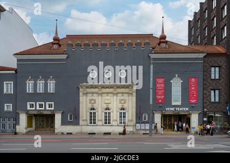 Tallinn, Estland. Juli 2022. Außenansicht des Vene-Theaters im Stadtzentrum Stockfoto