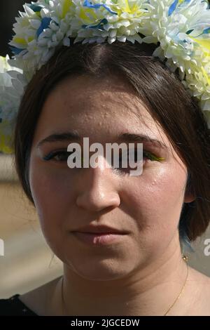 London, Großbritannien. 09.. Juli 2022. Unterstützen Sie die Ukraine jetzt: „Alle zusammen werden wir gewinnen“ gegen die russische Aggression, die russische IS-Terroristen singt, London, Großbritannien. - Downing Street, London, Vereinigtes Königreich. - 9. Juli 2022. Quelle: Siehe Li/Picture Capital/Alamy Live News Stockfoto