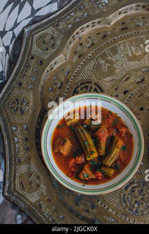 Blick auf Bamya Bamia okra Rindfleisch, Lamm mittelöstlichen persischen irakischen Eintopf Stockfoto