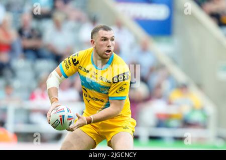 Newcastle, Großbritannien. 09.. Juli 2022. Cameron Smith #17 von Leeds Rhinos in Newcastle, Vereinigtes Königreich am 7/9/2022. (Foto von Steve Flynn/News Images/Sipa USA) Quelle: SIPA USA/Alamy Live News Stockfoto