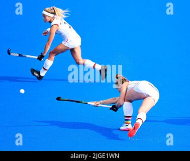 Hockey, Damen: WM, Deutschland - Südafrika, Crossover 7. SpieltagBild: Kira Horn und Nike Lorenz (C), die flickt. Stockfoto