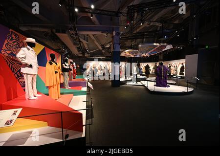 Afrofuturismus im Kostümdesign im Museum of Pop Art in Seattle. Stockfoto