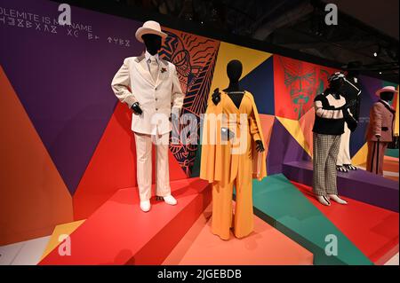 Afrofuturismus im Kostümdesign im Museum of Pop Art in Seattle. Stockfoto