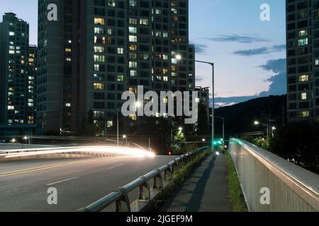 Nachtansicht der Stadt Anyang, Gyeonggi-do, Korea Stockfoto