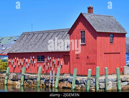 Dies ist eine ikonische und viel fotografierte Fischerhütte in Rockport, Massachusetts Stockfoto