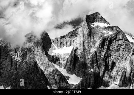 Goms - Schweiz (schwarz-weiß) Stockfoto