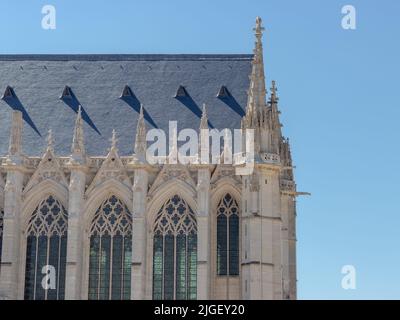 Saint-Chapelle (Heilige Kapelle, 1379) in den Befestigungen von Chateau de Vincennes (Departement Val-de-Marne) in der Nähe von Paris, Frankreich Stockfoto