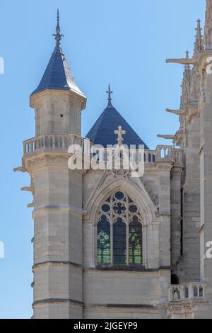 Fragment von Saint-Chapelle im Dorf Chateau de Vincennes in der Nähe von Paris, Frankreich Stockfoto