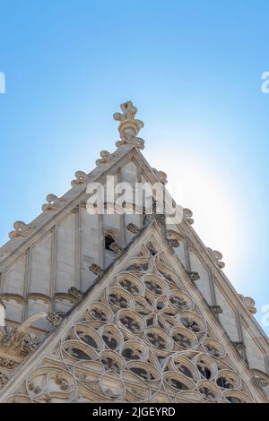 Fragment von Saint-Chapelle im Dorf Chateau de Vincennes in der Nähe von Paris, Frankreich Stockfoto