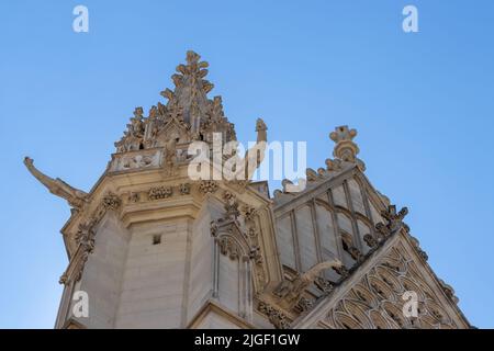 Fragment von Saint-Chapelle im Dorf Chateau de Vincennes in der Nähe von Paris, Frankreich Stockfoto