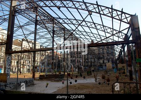 Skelett des Mercat de l'Abaceria Travessera de Gràcia Barcelona, Katalonien, Spanien Stockfoto