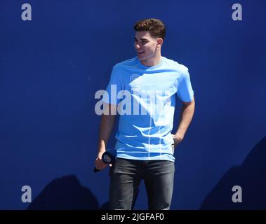 Manchester, Großbritannien. 10.. Juli 2022. Julian Alvarez von Manchester City bei der Präsentation ihrer Neuverpflichtungen im Etihad Stadium in Manchester. Bildnachweis sollte lauten: Isaac Parkin/Sportimage Kredit: Sportimage/Alamy Live News Stockfoto